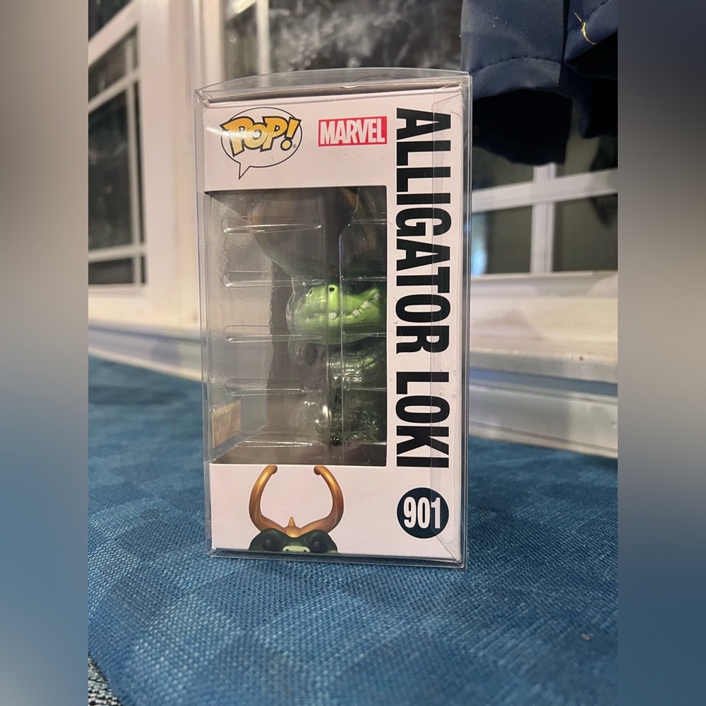 Funko Pop! Marvel Loki – Alligator Loki #901 Hot Topic Exclusive - Picture 2 of 6
